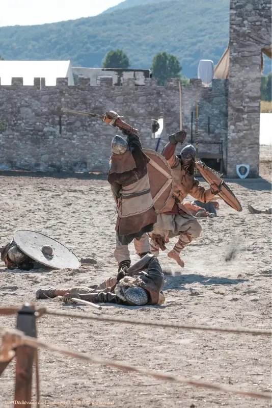 Béhourd dans l'arène