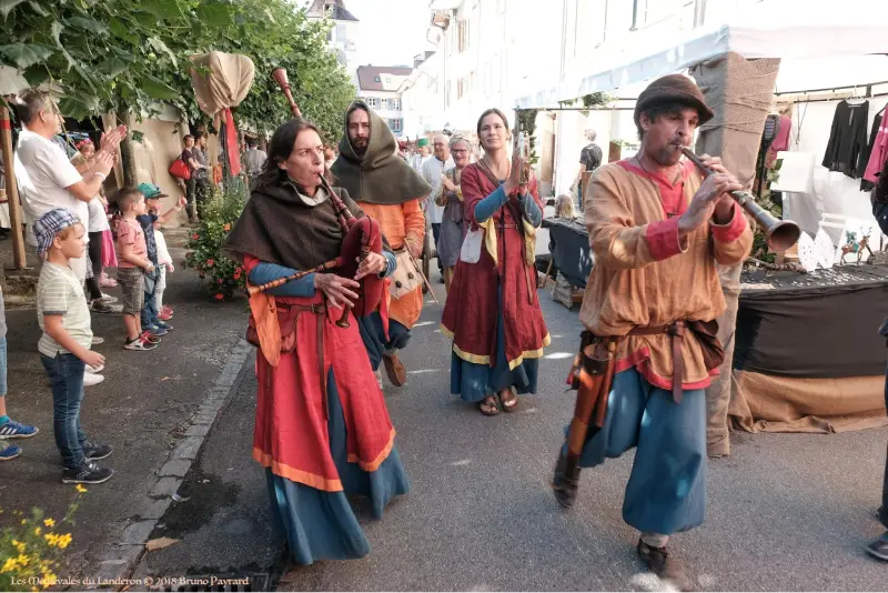 Déambulation de troubadours